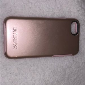 BRAND NEW! OtterBox iPhone 7 phone case; rose gold